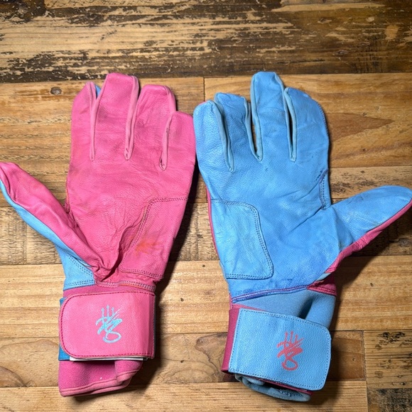 Pink and Blue No Surrender Gloves L - Picture 2 of 13